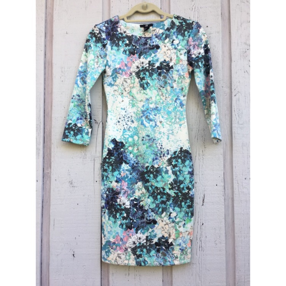 H&M watercolor graphic floral bodycon sexy dress