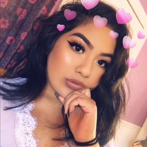 Meet your Posher, Vanessa