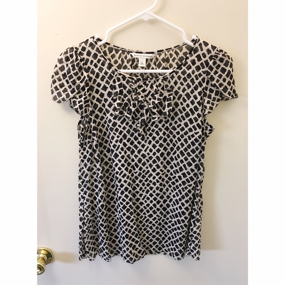 Banana Republic Tops - Host Pick! ❤️ Banana Republic 100% Silk Ruffle Top