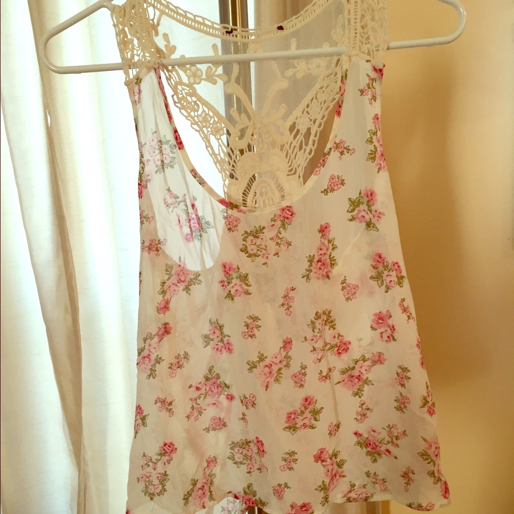 Floral print flowy tank tol