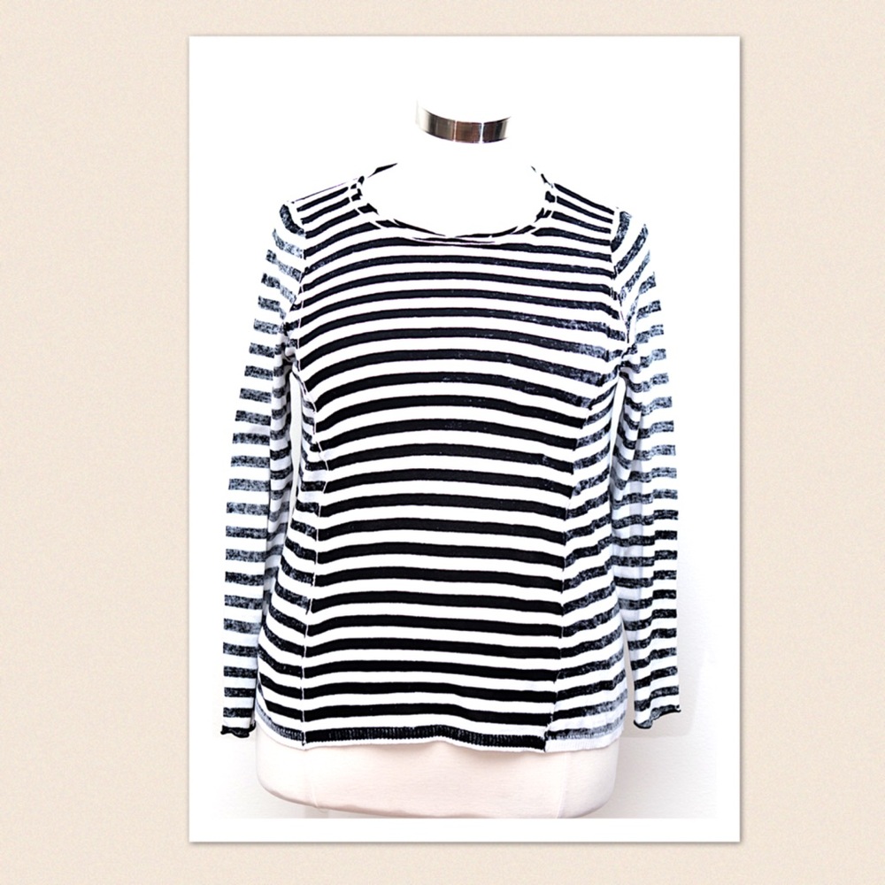 6th and Lane Striped Black & White Sweater