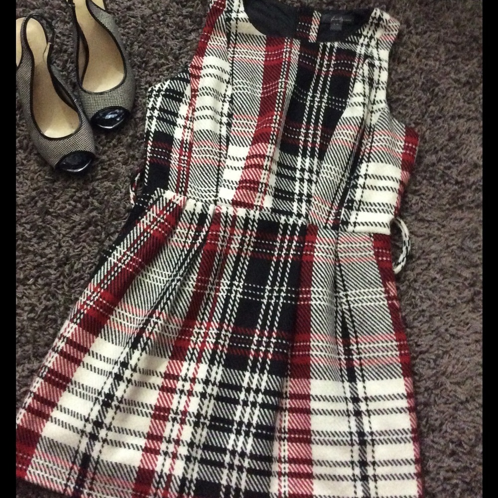 Forever 21 Dress and High heels outfit