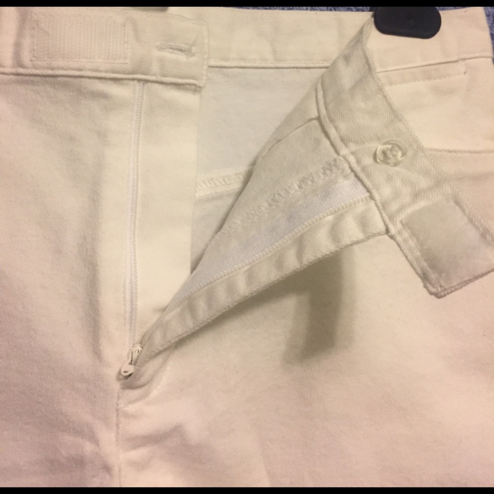 White Short Shorts - Picture 3 of 4