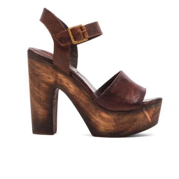 Steve Madden Shoes - NWOT Steve Madden Freebird platform heels