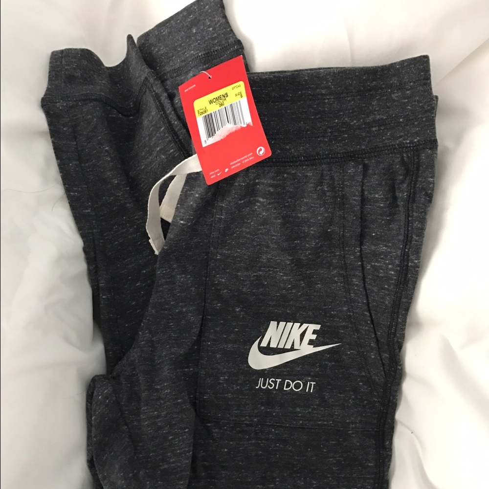 nike grey joggers