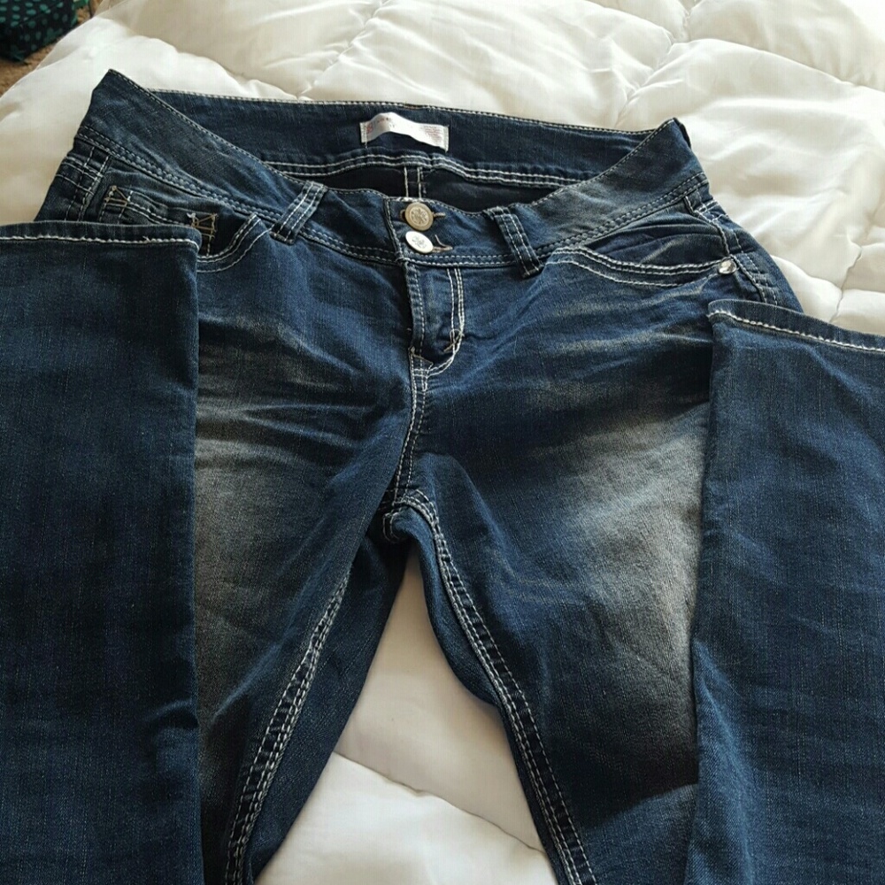 No Boundaries Skinny Jeans