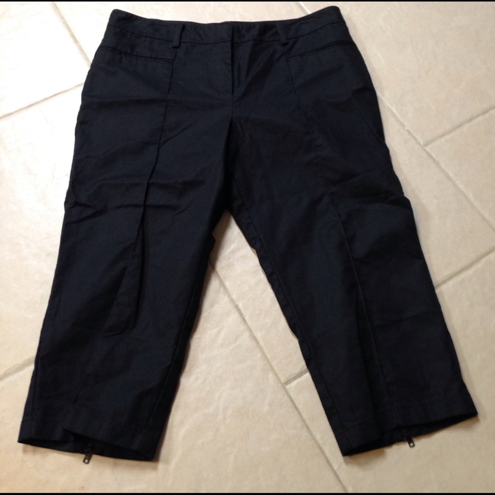 Like new black Capri pants