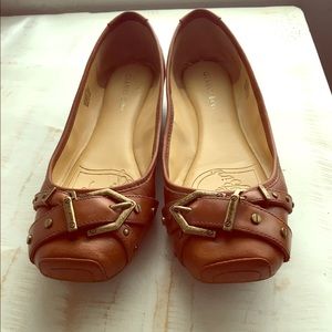 Gianni Bini brown leather flats