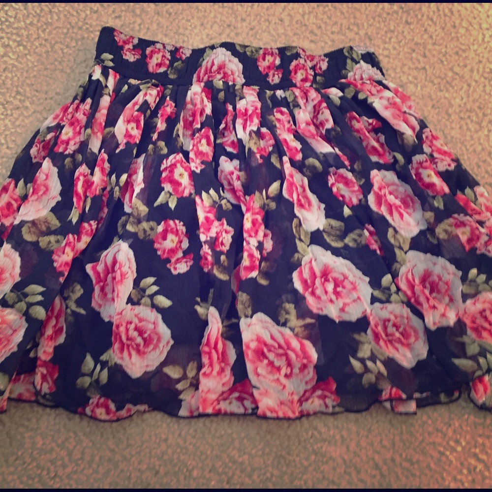 Floral print skirt