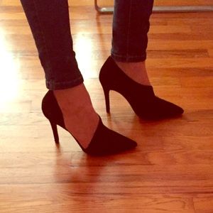 Jessica Simpson Suede Pump