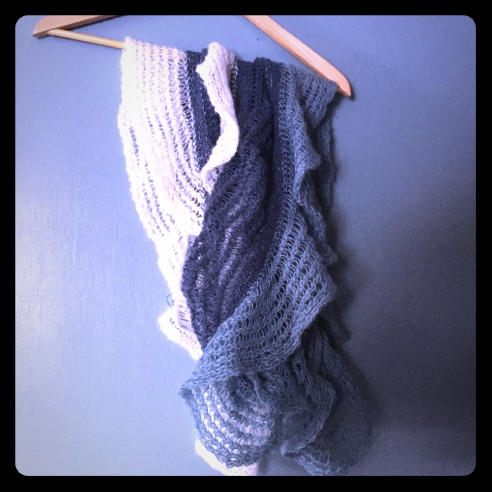 Knit infinity scarf