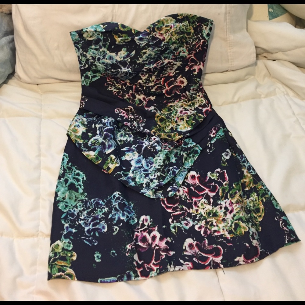 12th Street by Cynthia Vincent strapless dress