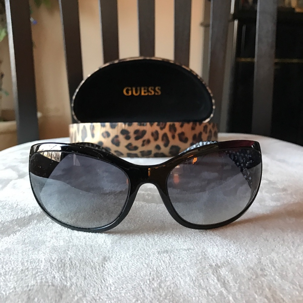 Guess Sunglasses with case