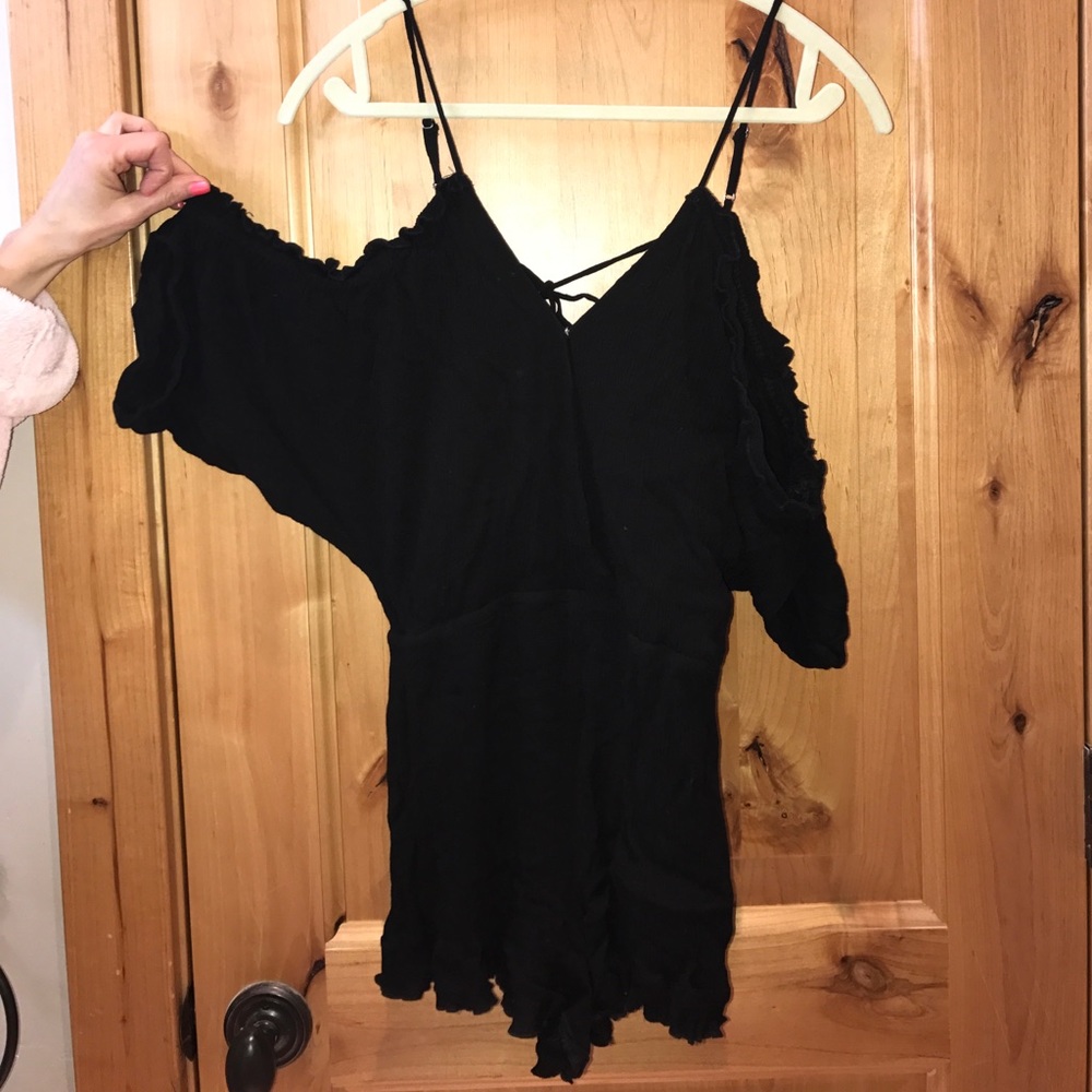 Open shoulder romper