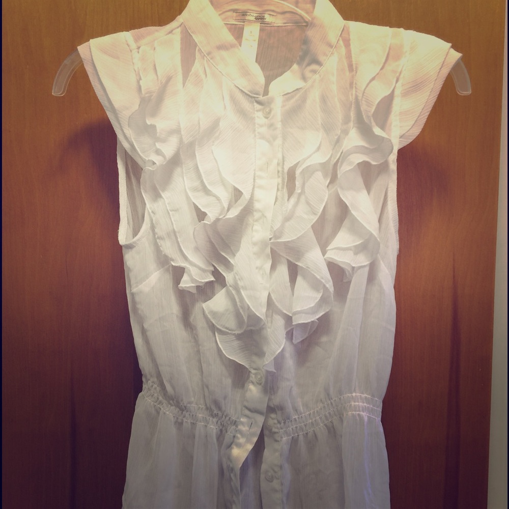 Soft, ruffled tank top