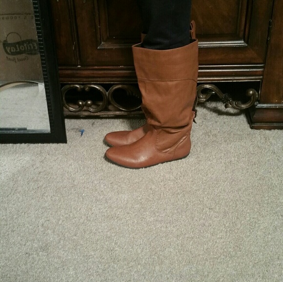 Cognac/Brown boots with back buckles! - Picture 3 of 4