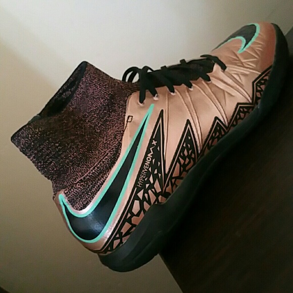 Nike hypervenons bronze main image 4