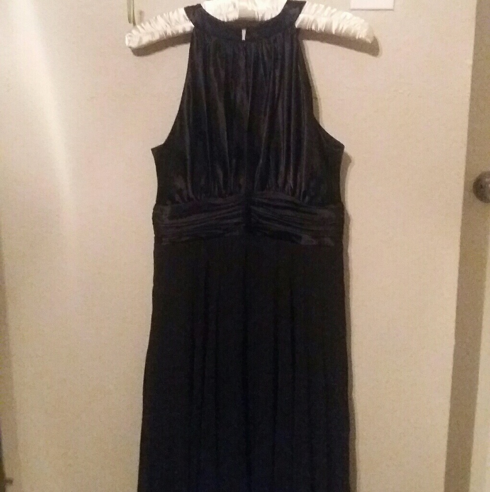 Black dress size 6Petite - Picture 2 of 4