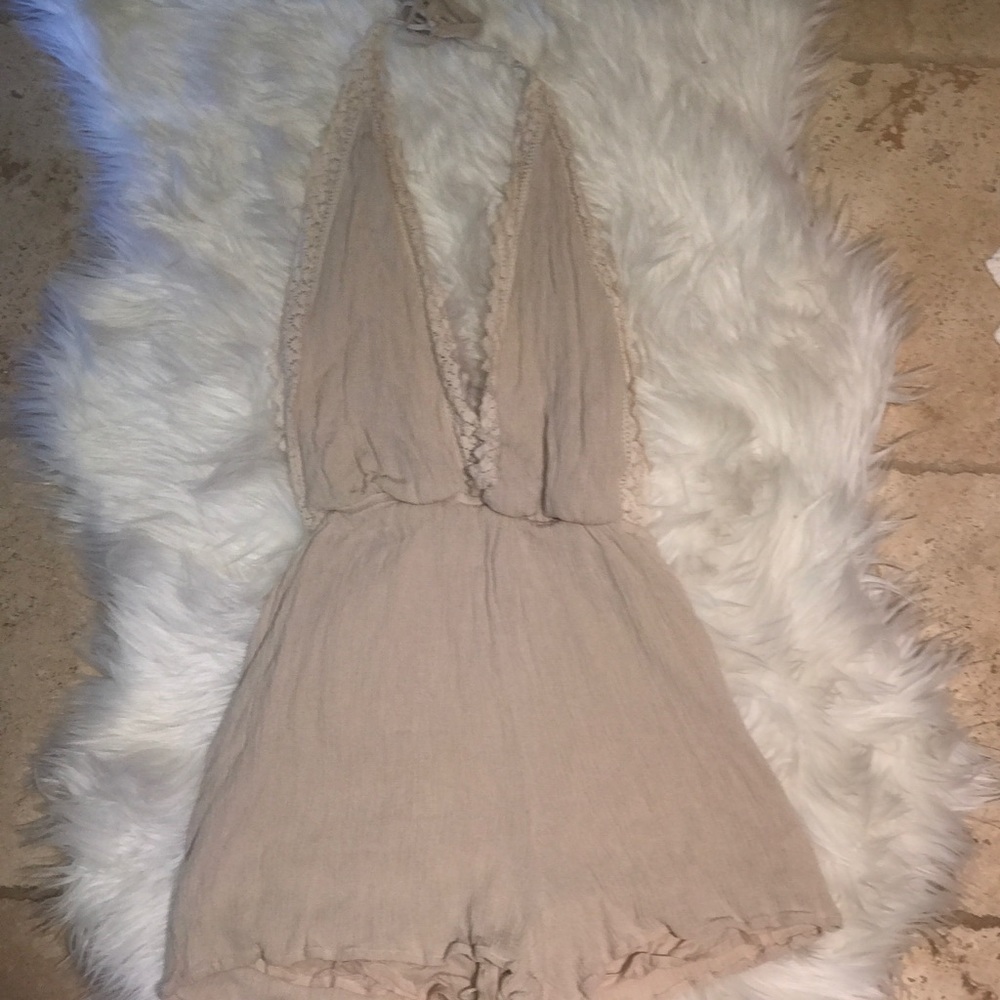 Cream romper