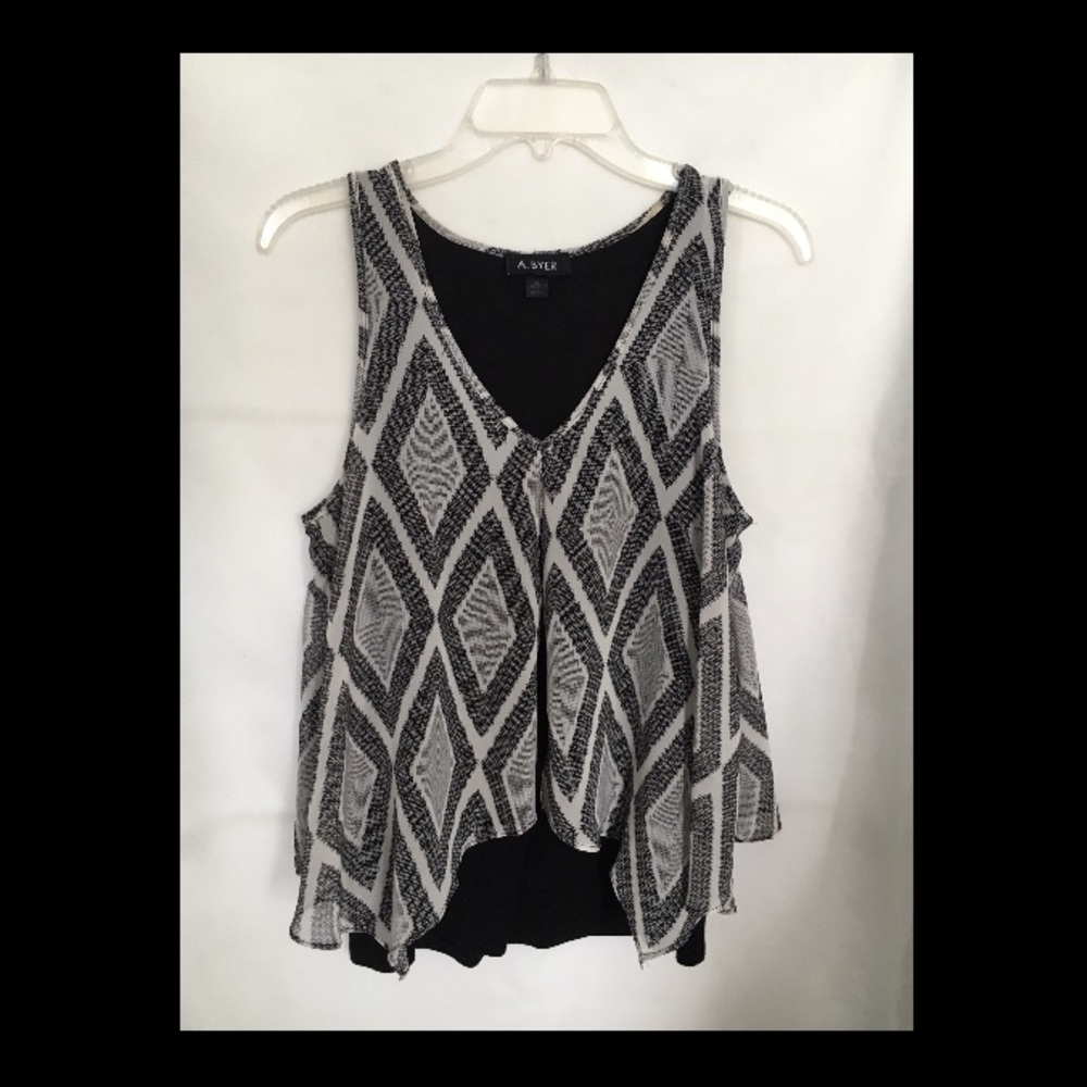 Tank Top - Picture 3 of 4