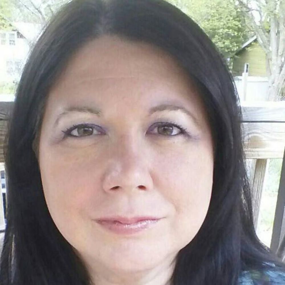 Meet your Posher, Suzanne