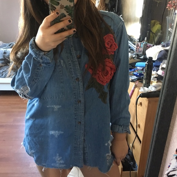 SOLD LF Furst of a Kind rose embroidered chambray - Picture 4 of 5