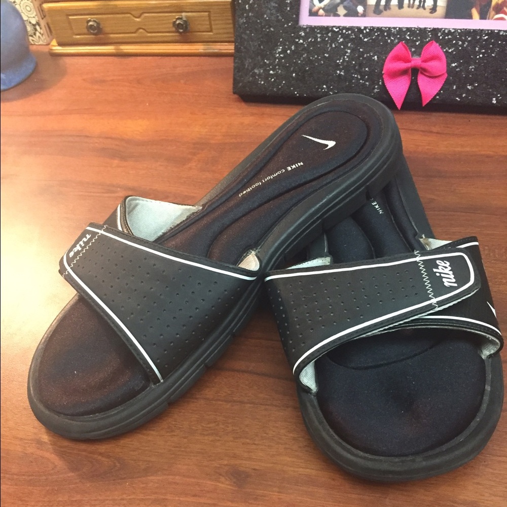 Nike comfort slides