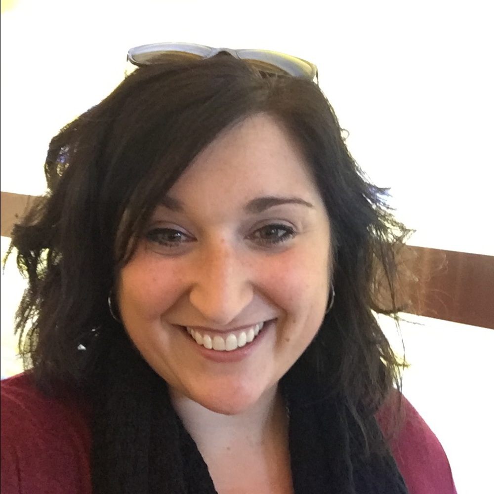 Meet your Posher, Lisa