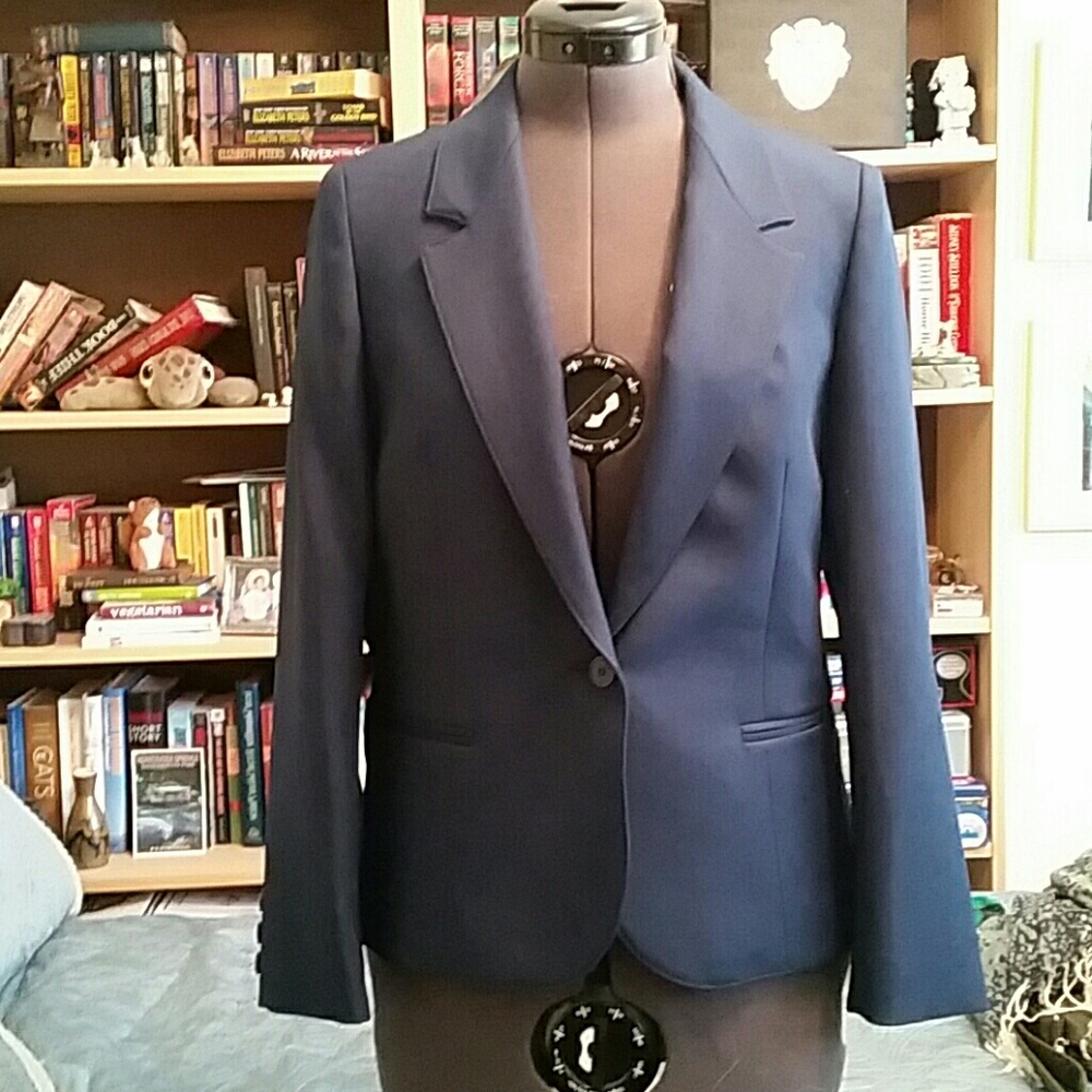 CLEARANCE! Navy blue blazer