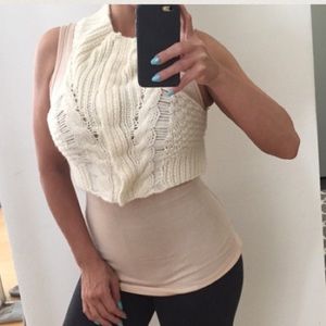 Bebe  sweater vest