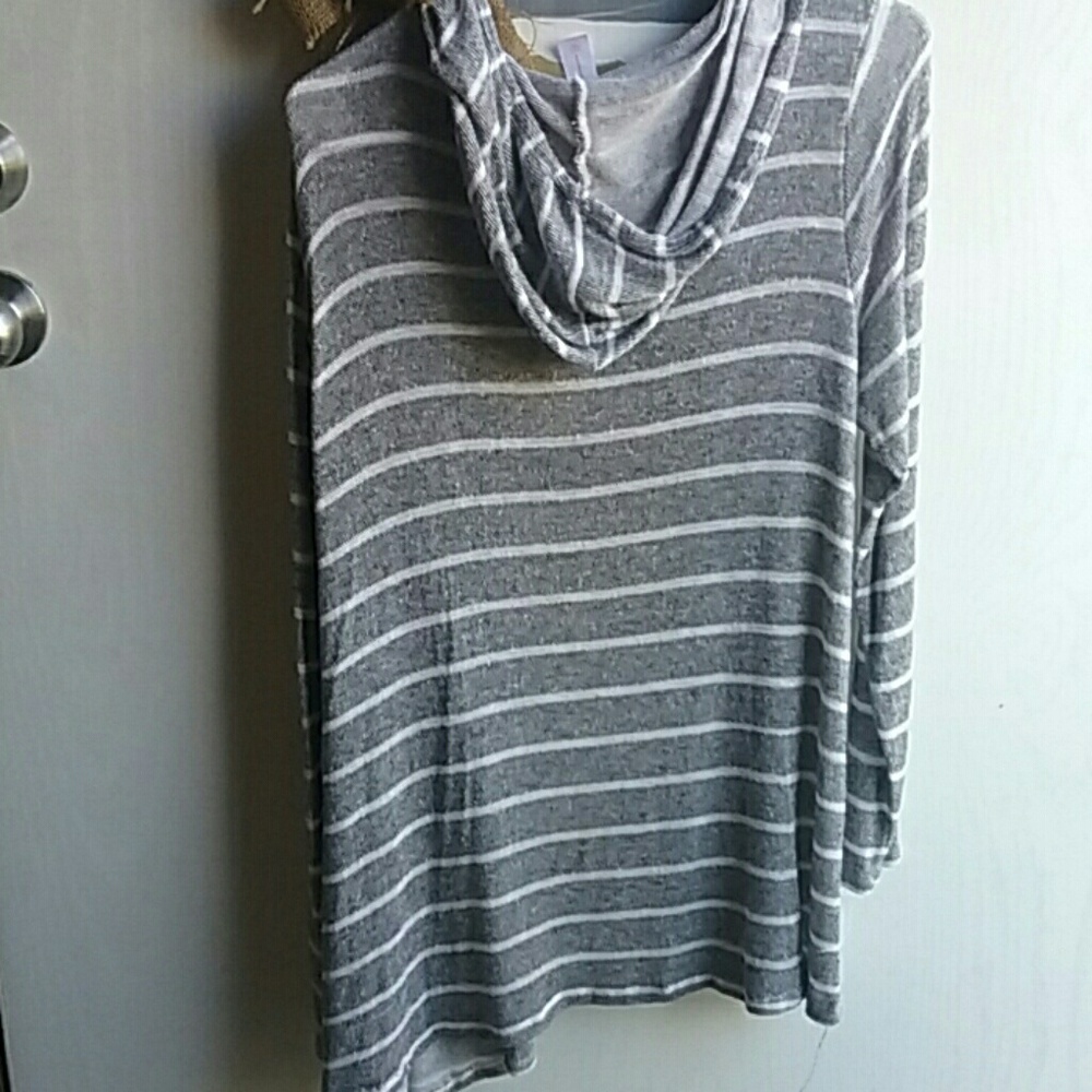 Long sleeve top