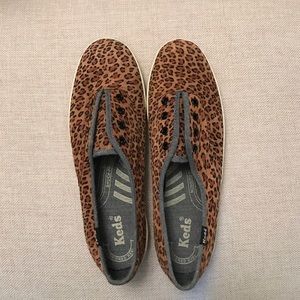 Never Worn - Keds Leopard Print Laceless Sneakers