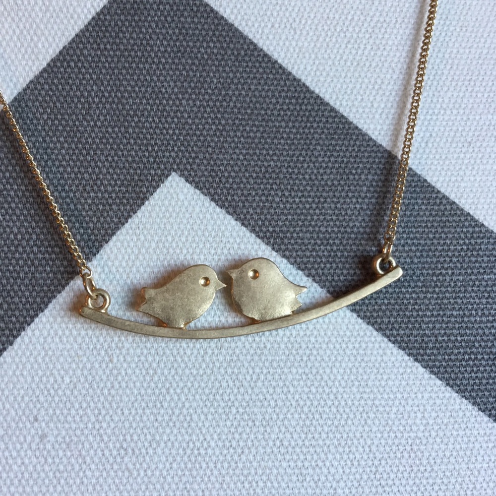 18" Two Lovebirds on a Branch Necklace