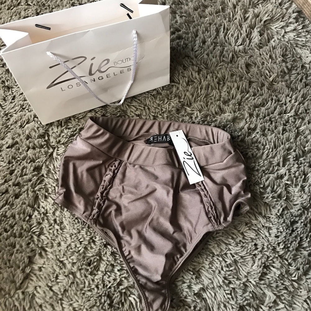 Bikini bottoms