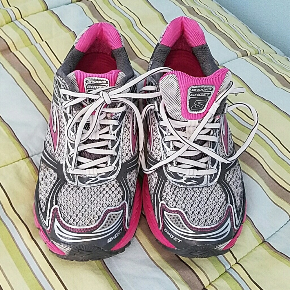 Women's Brooks Ghost 5 running shoes