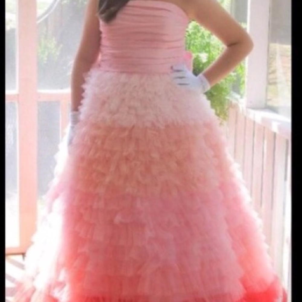 Sherri Hill