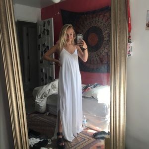 White flowy maxi dress