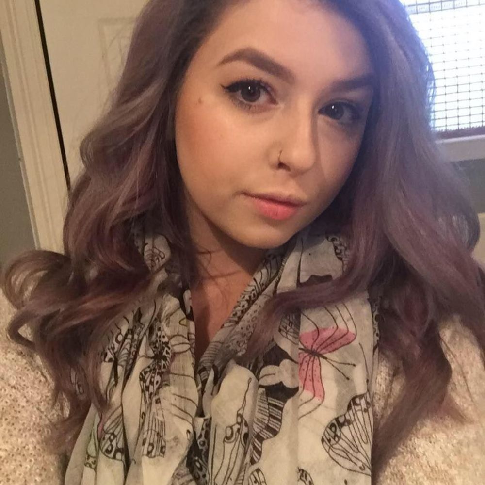 Meet your Posher, Naomi