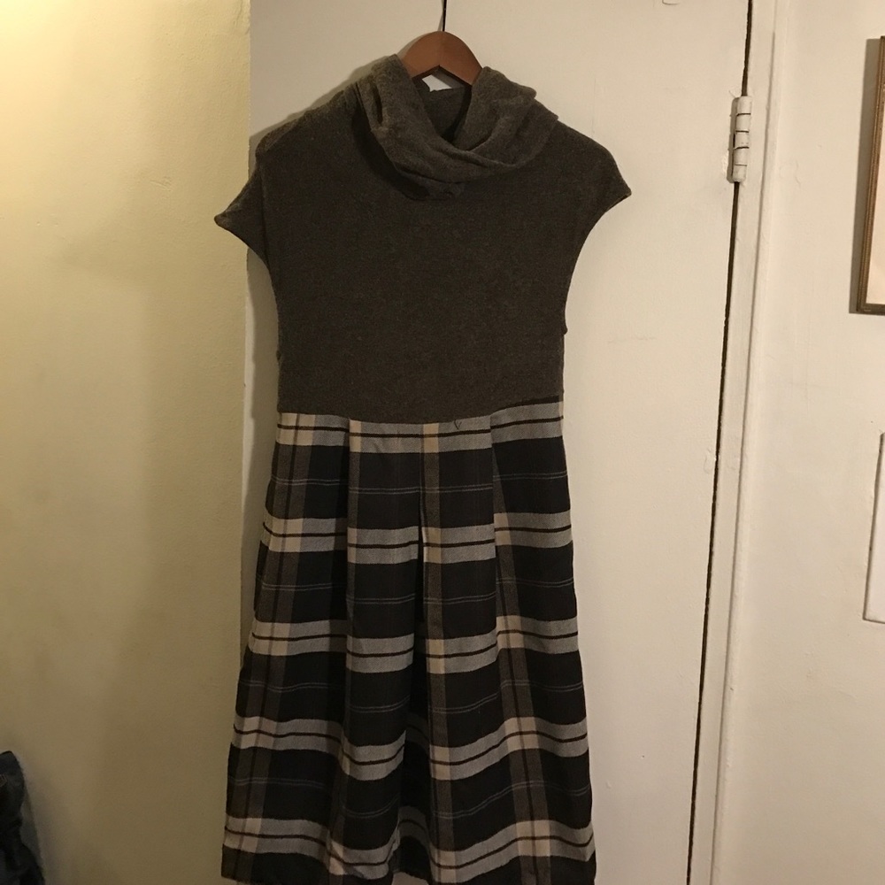 Beautiful wool dress. PietroGrande.