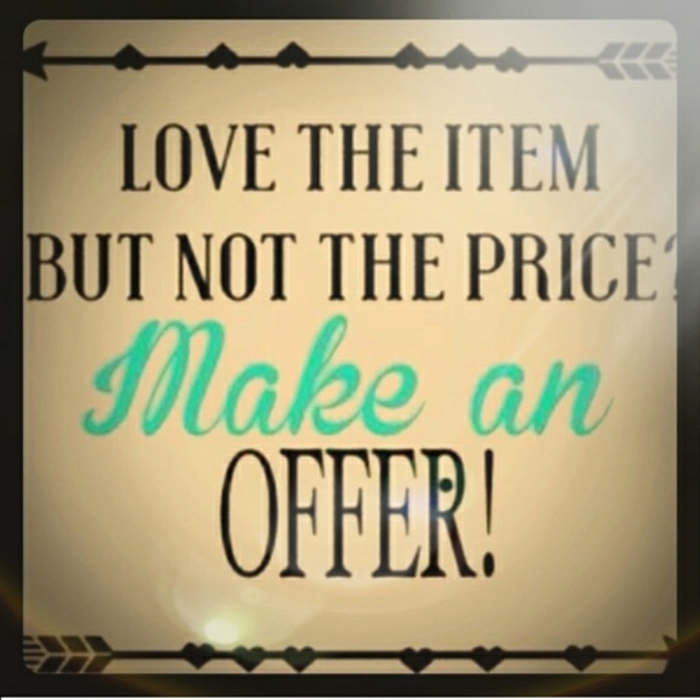 All reasonable offers accepted! 💋