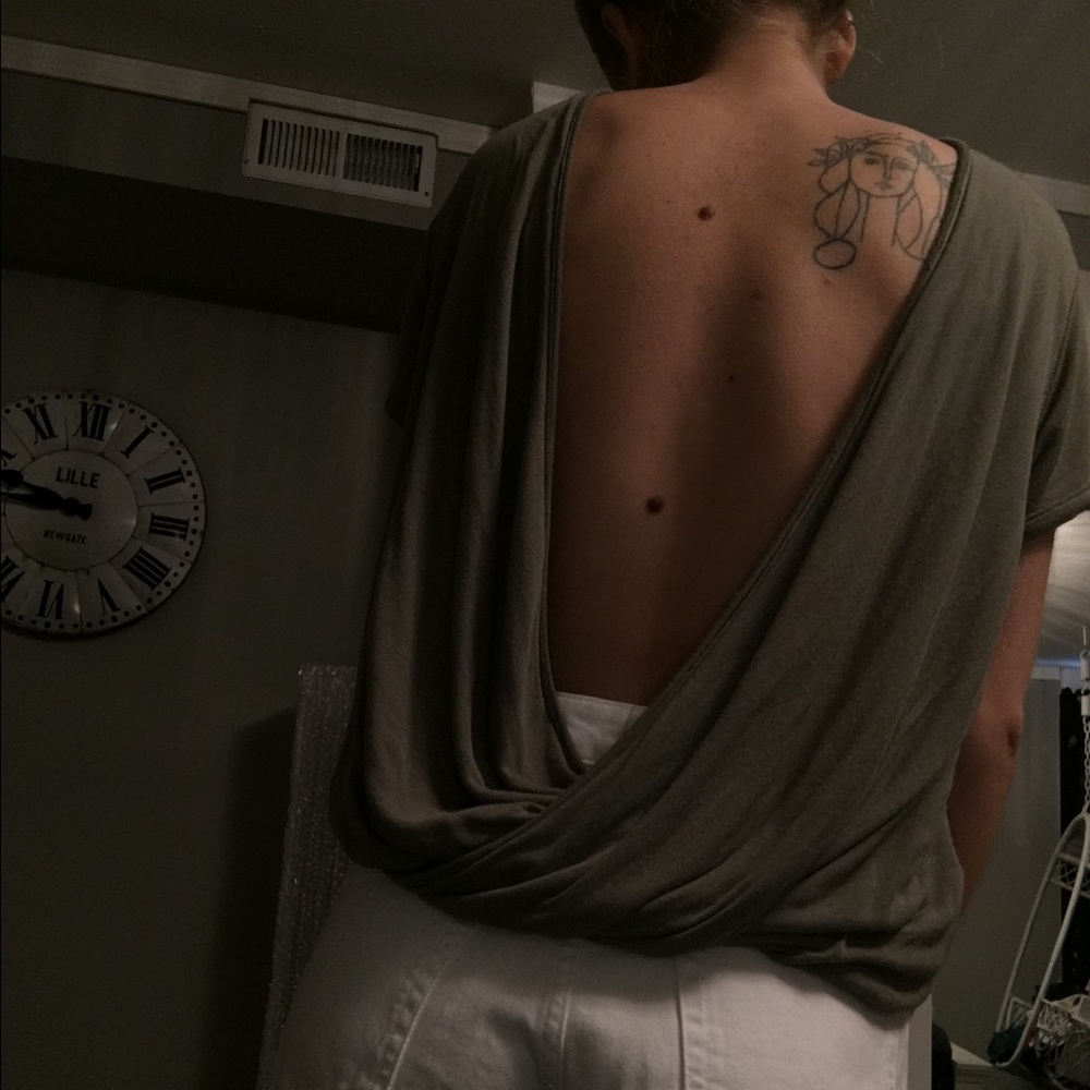 Open back top - Picture 2 of 3
