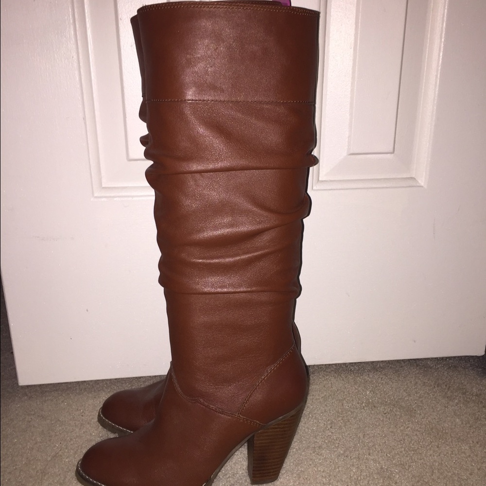 Cognac leather boots