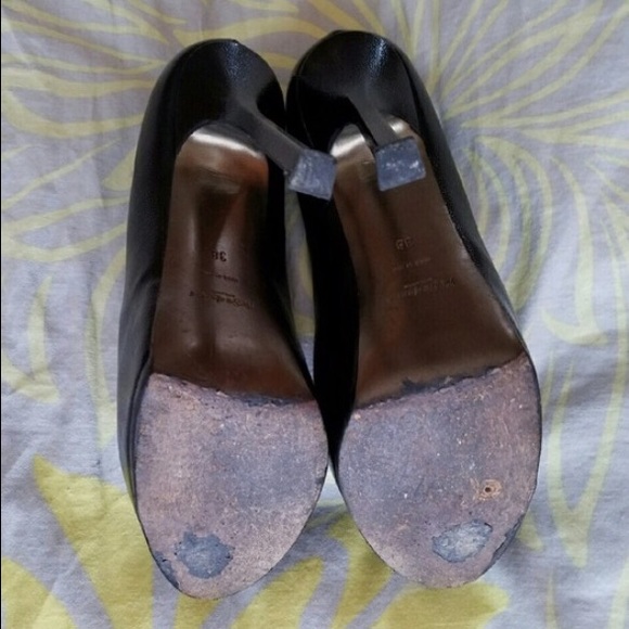 YSL Tribute Two Textured Leather Platform Pumps - Picture 3 of 7