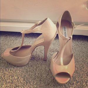 Nude Steve Madden heels