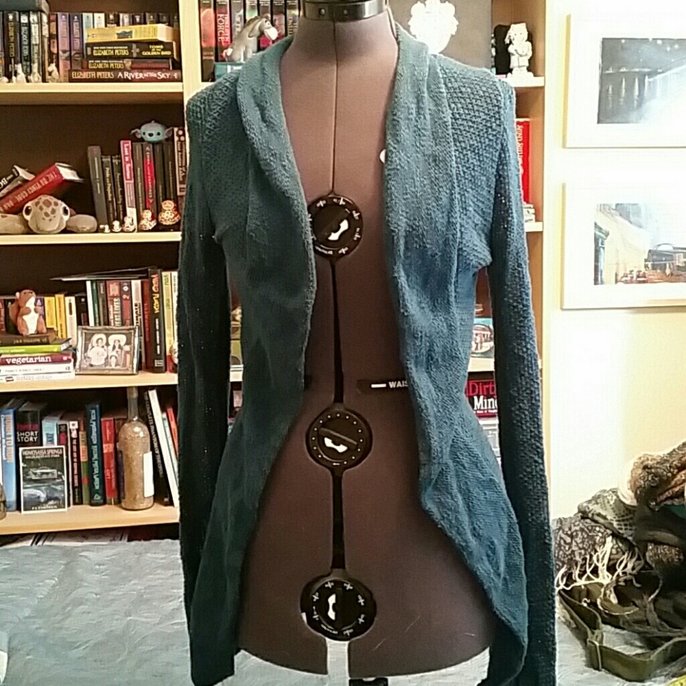 CLEARANCE! Navy blue open front sweater