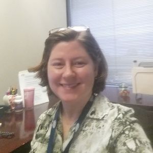 Meet your Posher, Alicia