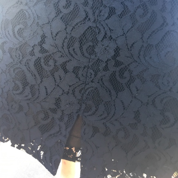 Lace Side-Pleated Dress - Picture 5 of 7