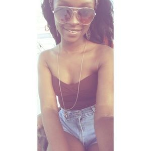 Meet your Posher, Brittney