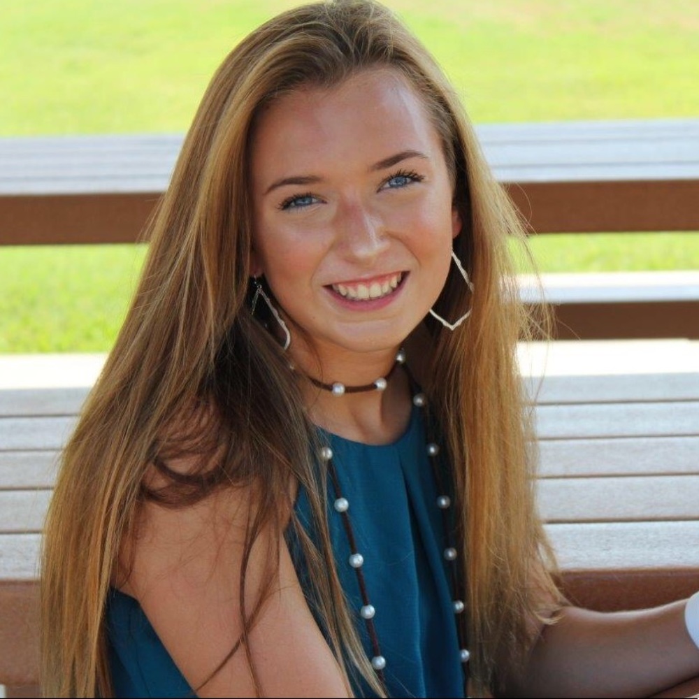 Meet your Posher, Lauren