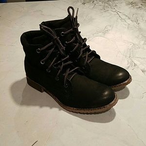 Women's ankle boots